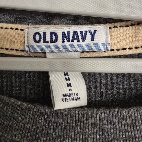 Vintage Boy's Old Navy Gray Waffle Knit Long Sleeve Top | Size Medium (8) - Picture 5 of 6